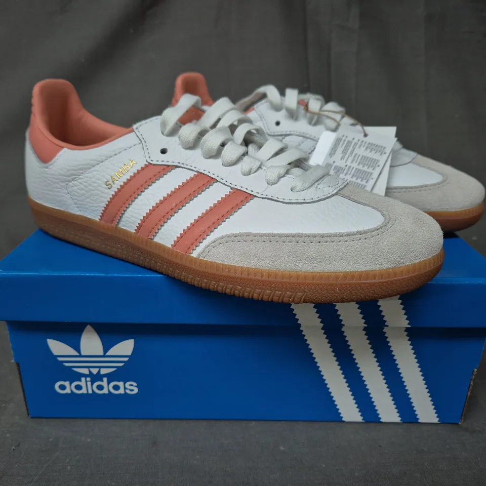 BOXED PAIR OF ADIDAS SAMBA OG WOMEN'S SHOES IN WHITE/PINK UK SIZE 6