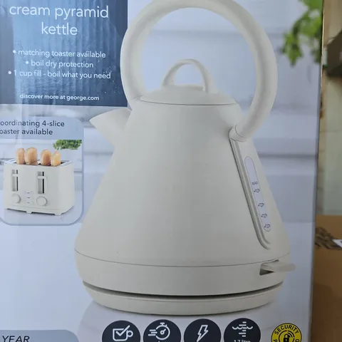 FAST BOIL CREAM PYRAMID KETTLE 