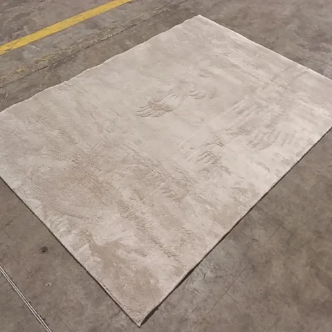 QUALITY DESIGNER AREA RUG - APPROXIMATELY 198CM X 140CM