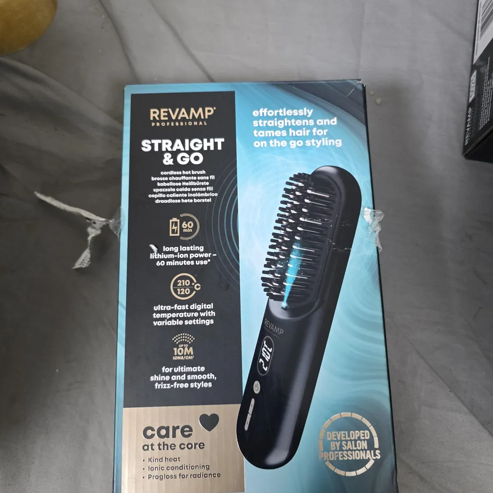 REVAMP STRAIGHT & GO HAIR BRUSH – CORDLESS, BOXED