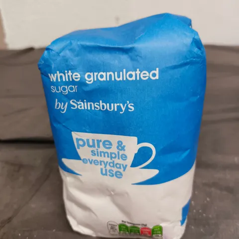 APPROXIMATELY 12 ASSORTED FOOD ITEMS INCLUDING WHITE SUGAR AND BEBETO BIG MIX 