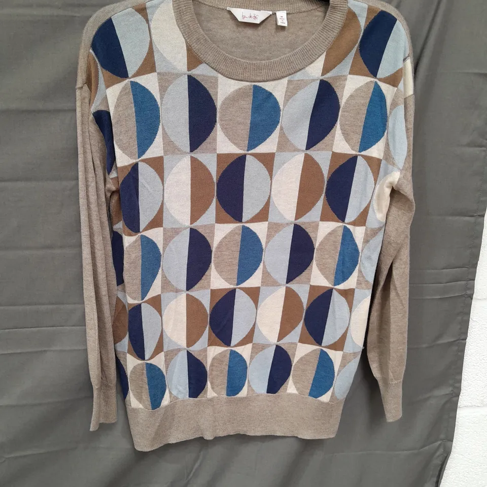 LOT OF 4 BON DE FIFI LADIES LONG SLEEVED JUMPERS BLUE AND BEIGE, VARIOUS SIZES