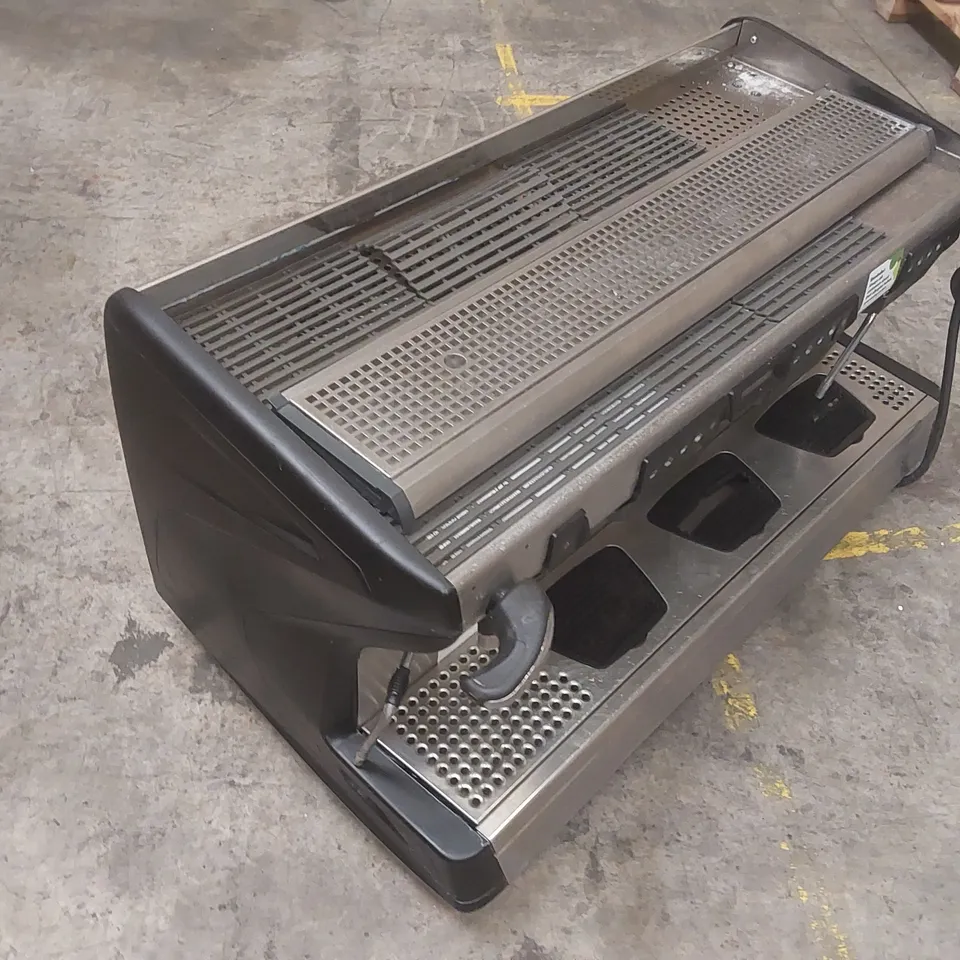 RANCILIO CLASSE 7 COMMERCIAL 2 GROUP COFFEE MACHINE