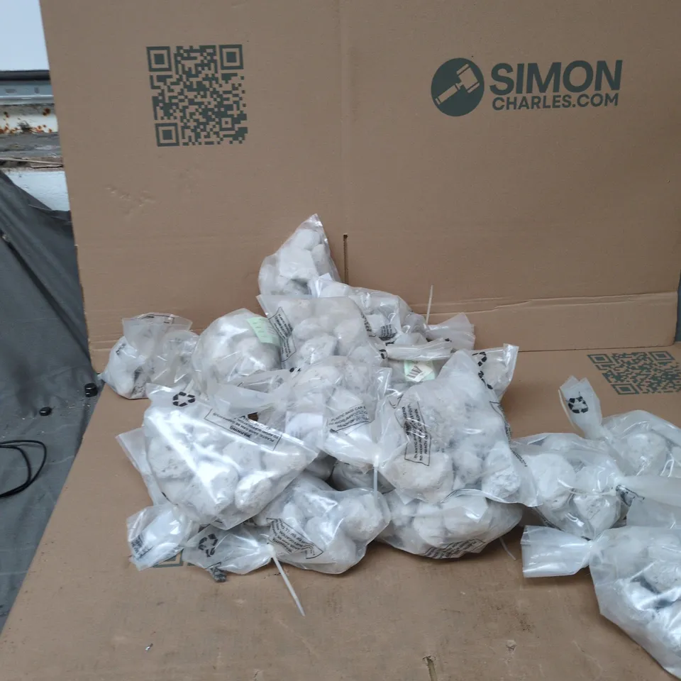 BOX OF APPROXIMATELY 20 BAGS OF RAW PUMICE STONE FROM LIPARI ISLANDS ITALY (500G) (BRAND NEW)