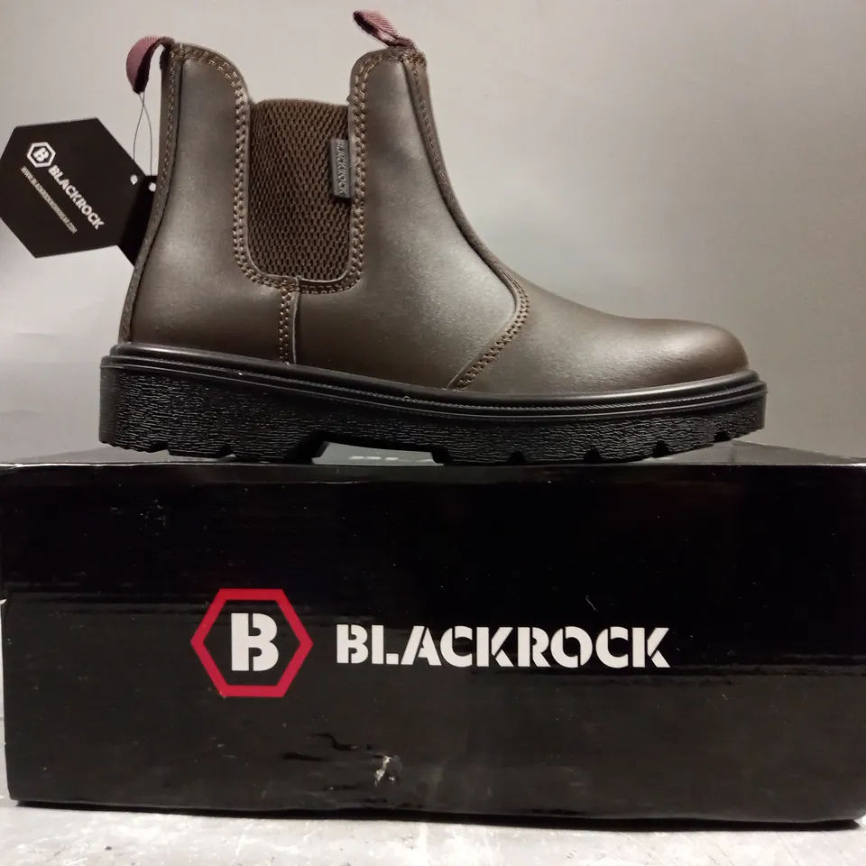 BOXED PAIR OF BLACKROCK DEALER BOOTS IN BROWN UK SIZE 6