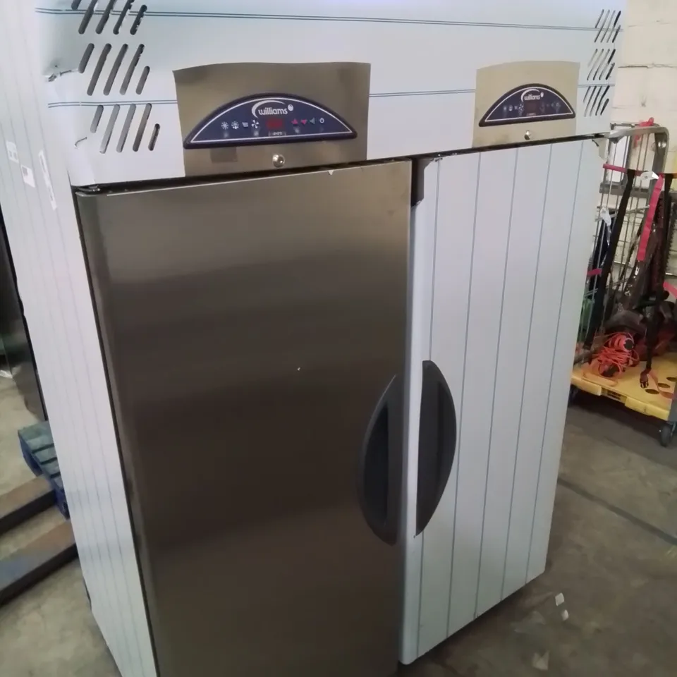 WILLIAMS FG2TSS 2 DOOR FISH/MEAT UPRIGHT COMMERCIAL FRIDGE (DAMAGE TO TOP)