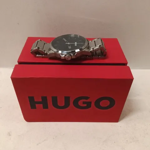 HUGO wristwatch with metal bracelet – boxed