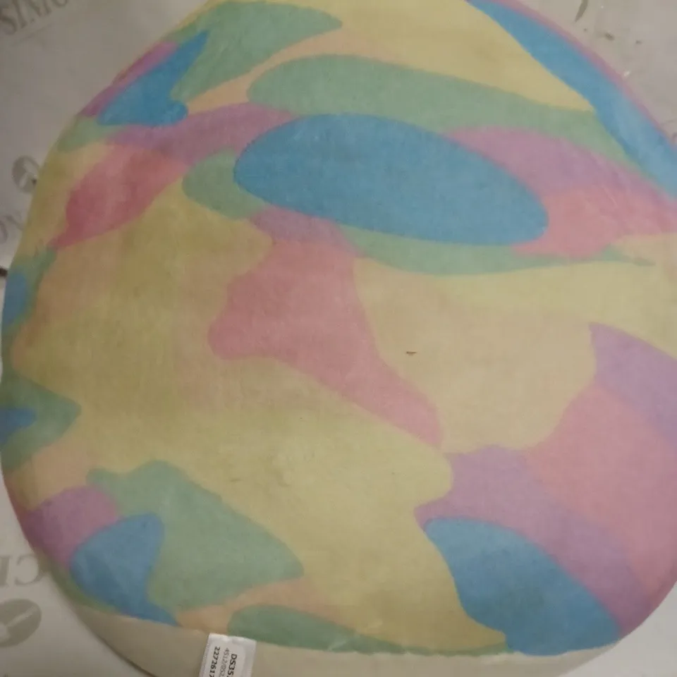 COLOURFUL PASTEL PLUSHIE