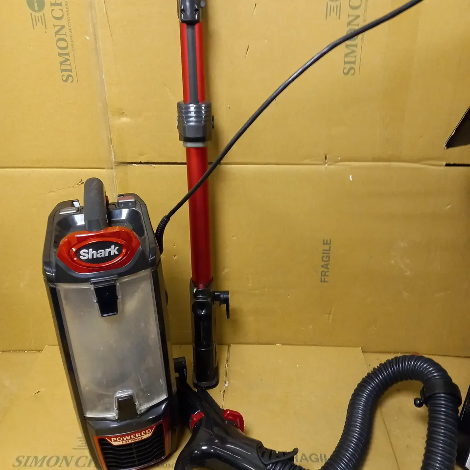 SHARK UPRIGHT VACUUM CLEANER