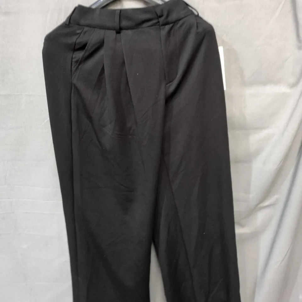 STRADIVARIUS SOFT PANTS – WOMEN'S BLACK, UK 10 (EU 38)