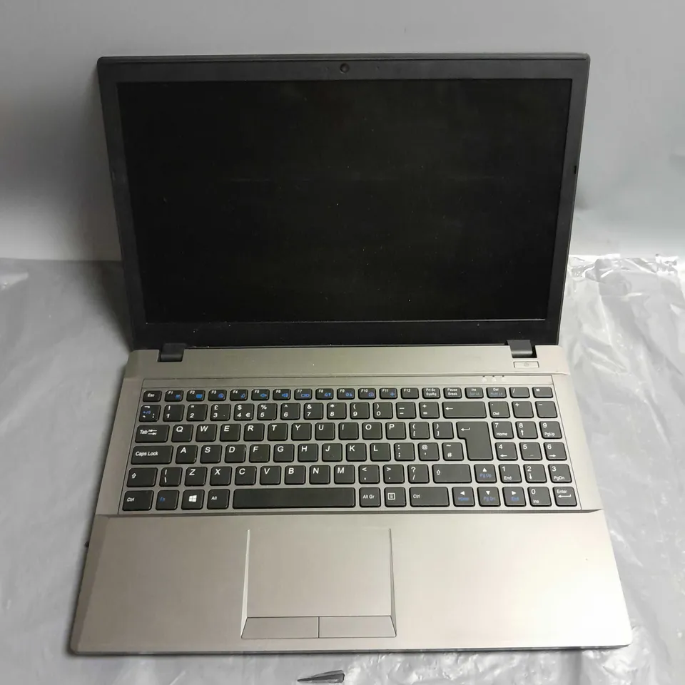 ERGO NOTEBOOK W655SZ IN SILVER