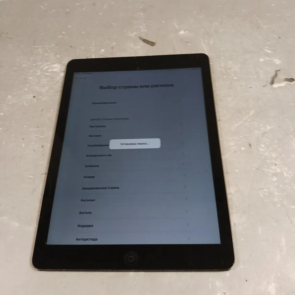 APPLE IPAD AIR GREY - MODEL A1475 