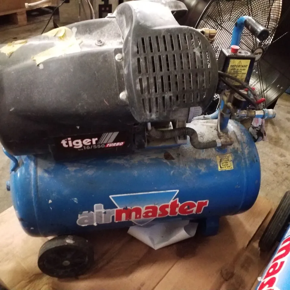 AIRMASTER TIGER 16/550 14.5CFM 50 LITRE 3HP AIR COMPRESSOR (230V) 