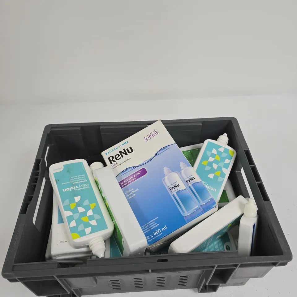TOTE OF APPROXIMATELY 10 ASSORTED ITEMS INCLUDING BAUSCH + LOMB RENU MULTI-PURPOSE SOLUTION 2-PAK, SPECSAVERS EASY VISION 240ML AND SPECSAVERS EASY VISION 250ML