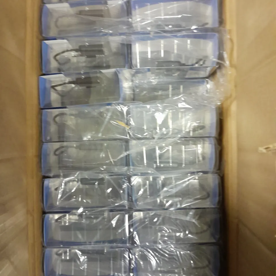 APPROXIMATELY 40 BOXED PLAY 'N' GO 3.5MM HEADPHONE SPLITTER CABLES	