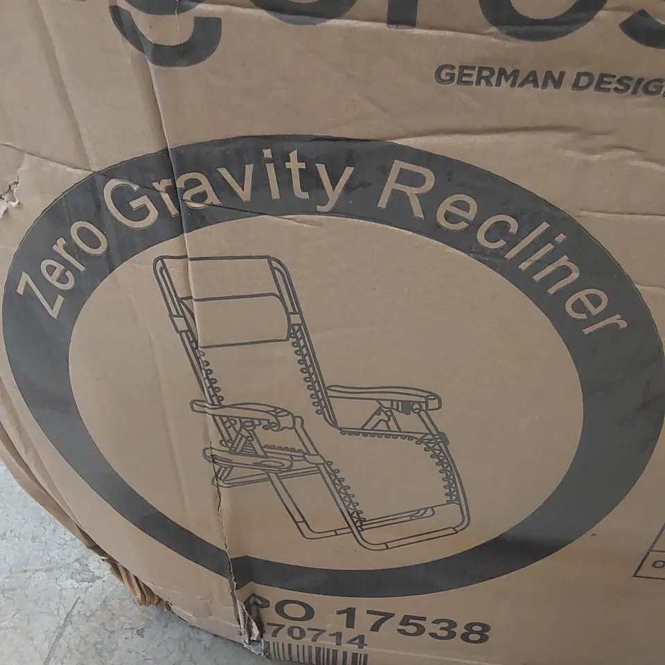 BOXED ZERO GRAVITY RECLINER LOUNGER