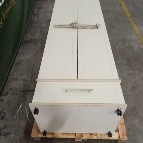 DESIGNER 2-DOOR 1-DRAWER WARDROBE