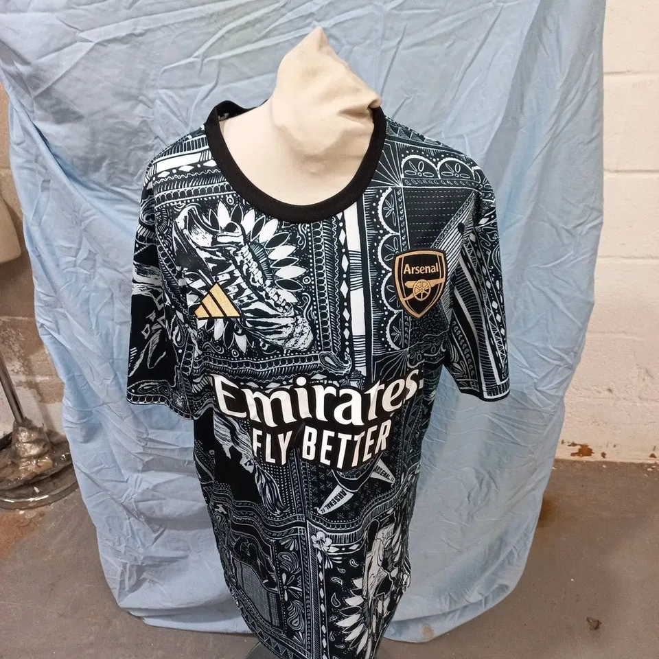 ARSENAL FC ADIDAS SLIM FIT FOOTBALL SHIRT – SIZE L (UK LARGE)