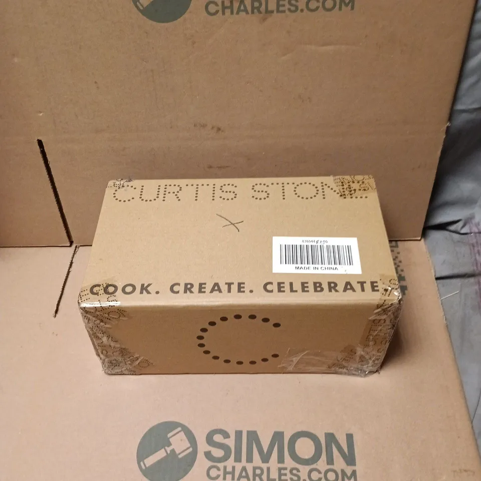 CURTIS STONE DURA-PAN+ LOAF BAKE & STORE PAN - RED