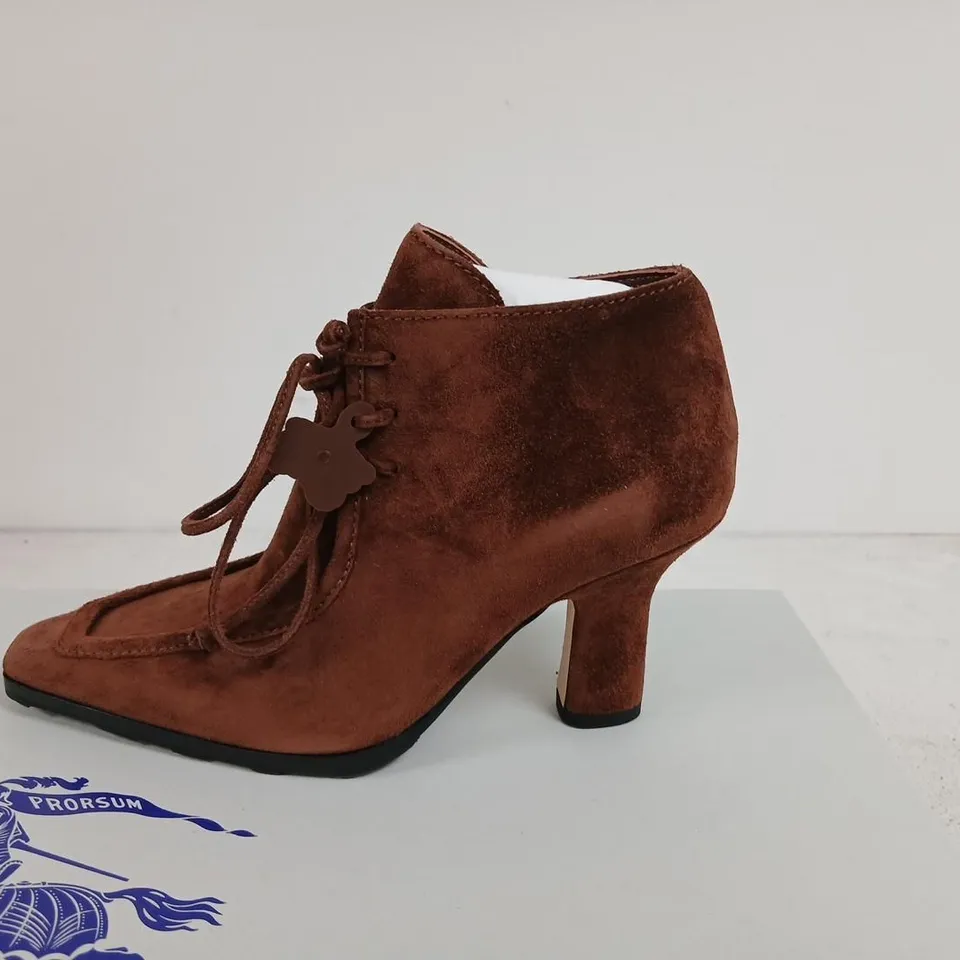 BURBERRY SOVEREIGN BOOTIE BROWN SUEDE LACE-UP ANKLE BOOTS, UK 2.5 (EU 35.5)