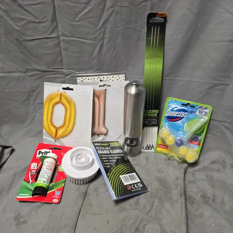 APPROXIMATELY 15 ASSORTED HOUSEHOLD ITEMS TO INCLUDE FLUORO D-RIGS, GRADED SLEEVES, NUMBER BALLOONS, ETC