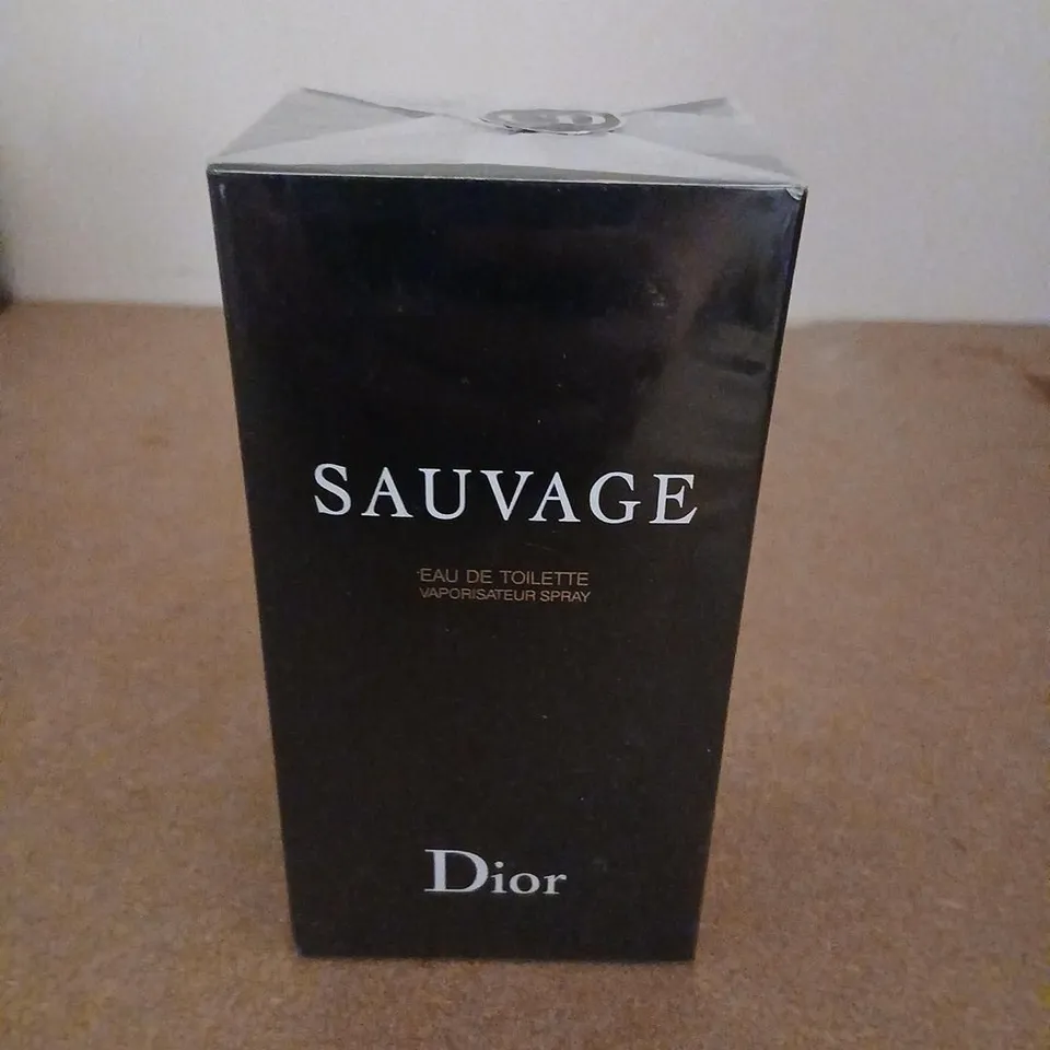 BOXED AND SEALED DIOR SAUVAGE EAU DE TOILETTE SPRAY 100ML 