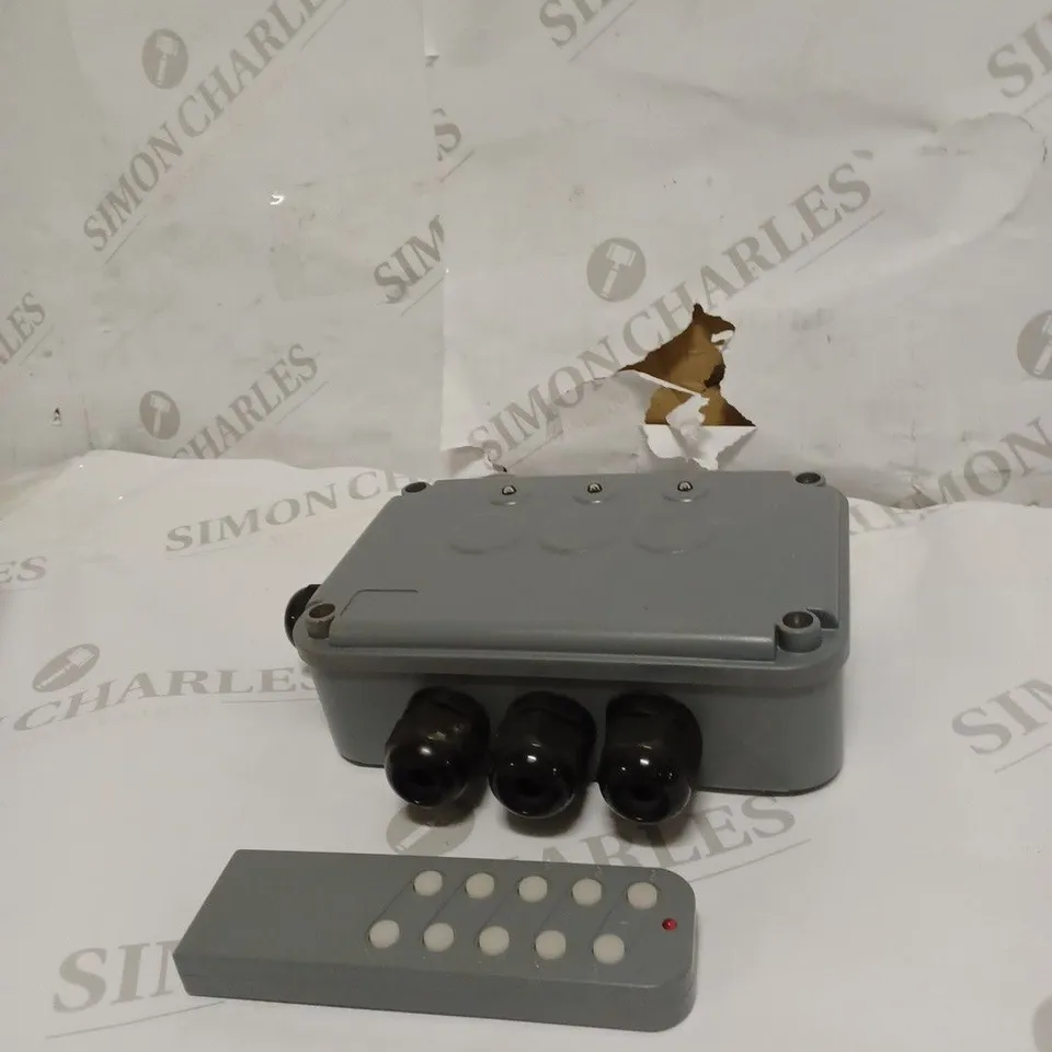 KNIGHTSBRIDGE IPAV663G IP66 3G REMOTE SWITCH BOX