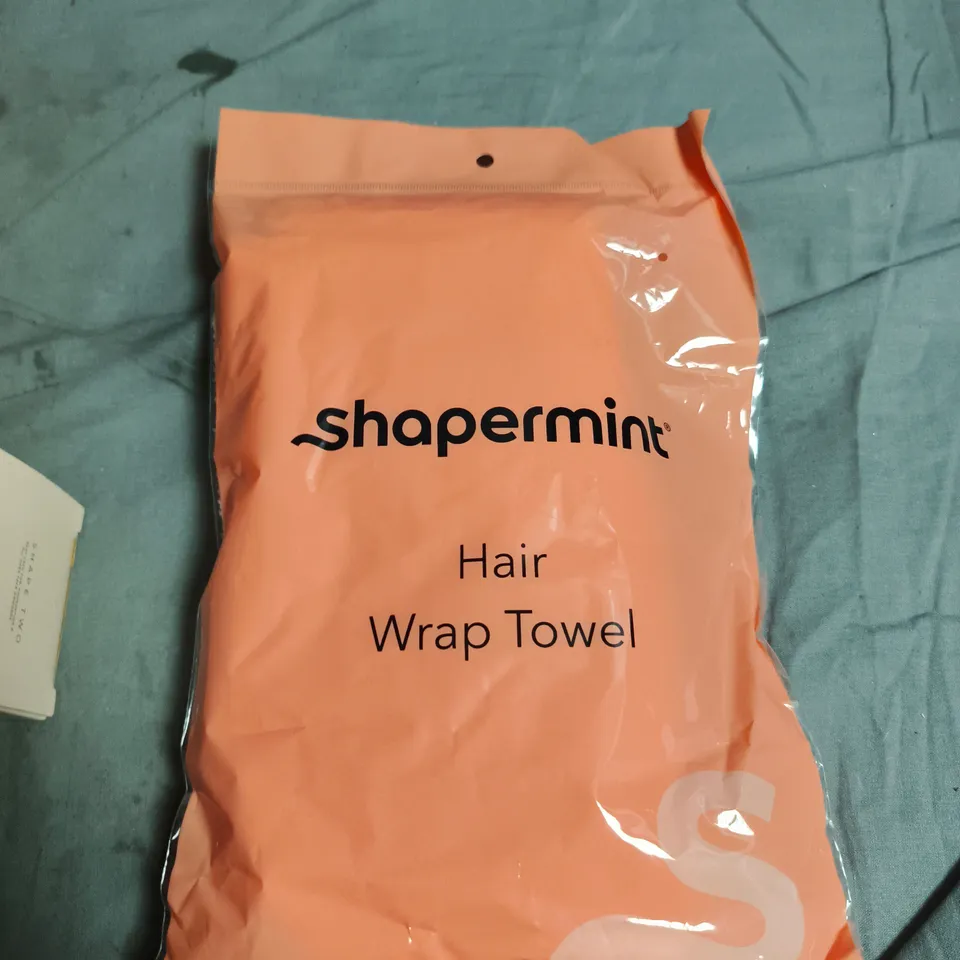 APPROXIMATELY 15 ASSORTED HEALTH & BEAUTY PRODUCTS INCLUDING SHAPERMINT HAIR TOWEL , GET BOOSTED BOOB TAPE AND CLOMANA MARSHMELLOW SPONGE 
