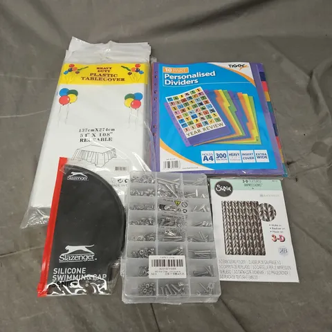 BOX OF APPROXIMATELY 12 ASSORTED HOUSEHOLD ITEMS TO INCLUDE - SLAZENGER SWIMMING CAP - SIZZIX 3D EMBOSSING FOLDER - HEAVY DUTY TABLECLOTH - ETC