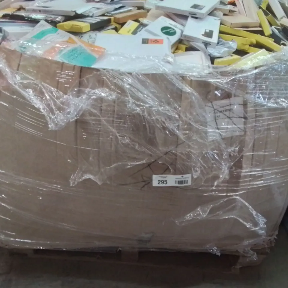 PALLET CONTAINING VERY LARGE AMOUNT OF VARIOUS PHONE CASES [MODELS AND MAKES VARY]