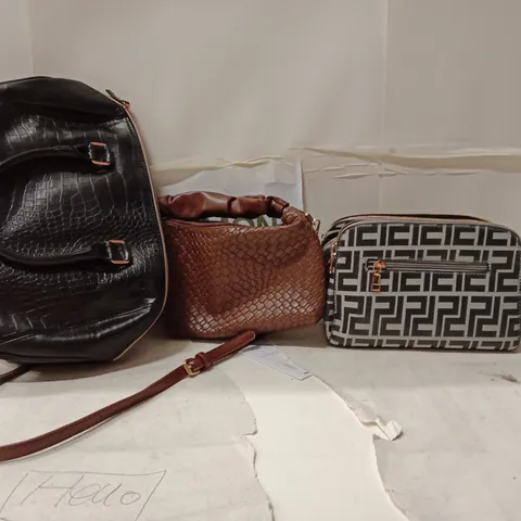 BOX TO CONTAIN WOMENS HANDBAGS AND BACKPACKS