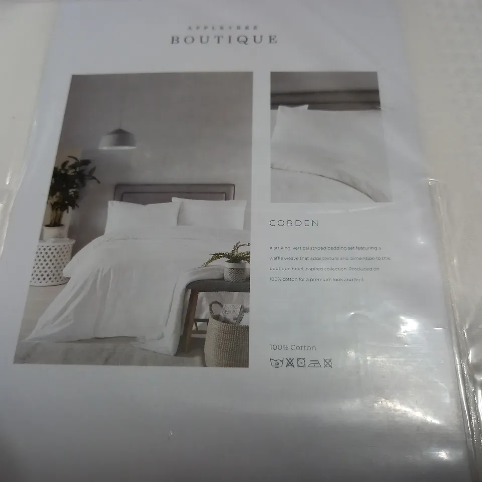 APPLETREE BOUTIQUE WHITE CORDEN DOUBLE DUVET SET