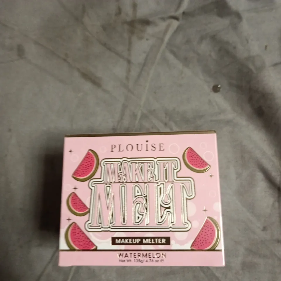 PLOUISE GIFT BOX SET TO INCLUDE:3X LIP CONDITIONER,  COTTON PADS, CLEANSER, EYE PALETTE,  AFTER DARK SKINCARE SET, JELLY REMOVER, MAKEUP MELTER, BODY BUTTER, LIQUID BLUSH AND HAND CREAM