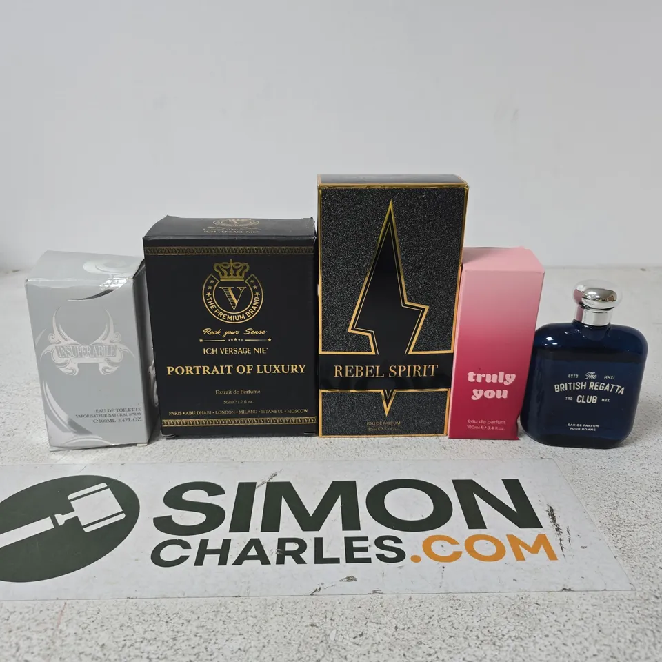 TOTE OF APPROXIMATELY 15 ASSORTED FRAGRANCES TO INCLUDE REBEL SPIRIT, PORTRAIT OF LUXURY, BRITISH REGATTA CLUB, TRULY YOU ETC
