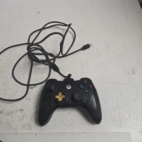 XBOX CONTROLLER (WIRED) – BLACK WITH BRAIDED CABLE