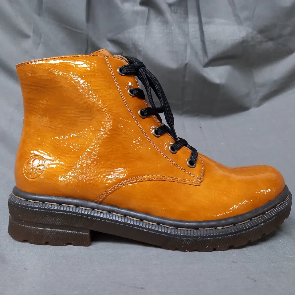 BOXED PAIR OF RIEKER ANKLE BOOTS IN OCHRE SIZE 7.5