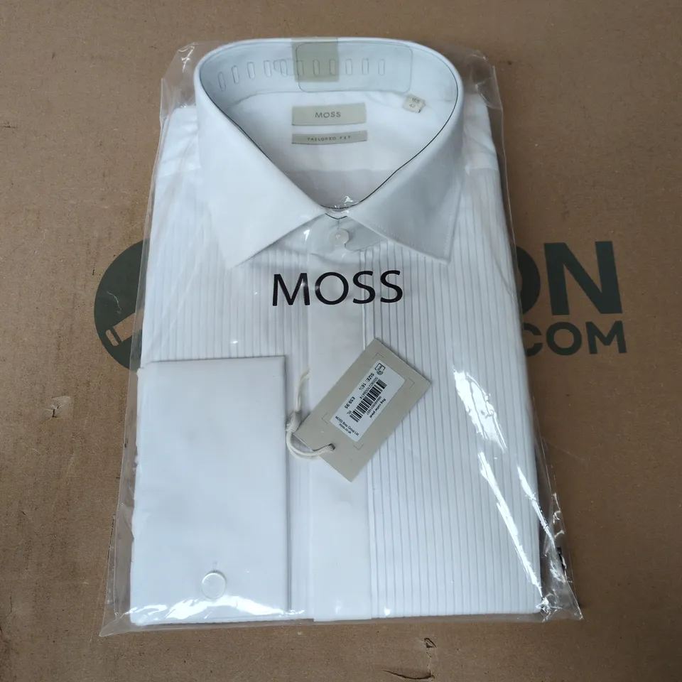 BAGGED MOSS REGULAR FIT WHITE PLEATED SHIRT - SIZE 16.5