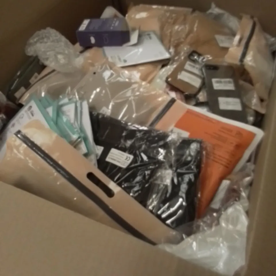 PALLET OF APPROXIMATELY ASSORTED HOUSEHOLD ITEMS TO INCLUDE PHONE CASES , CARDS AND CLOTHING ETC 