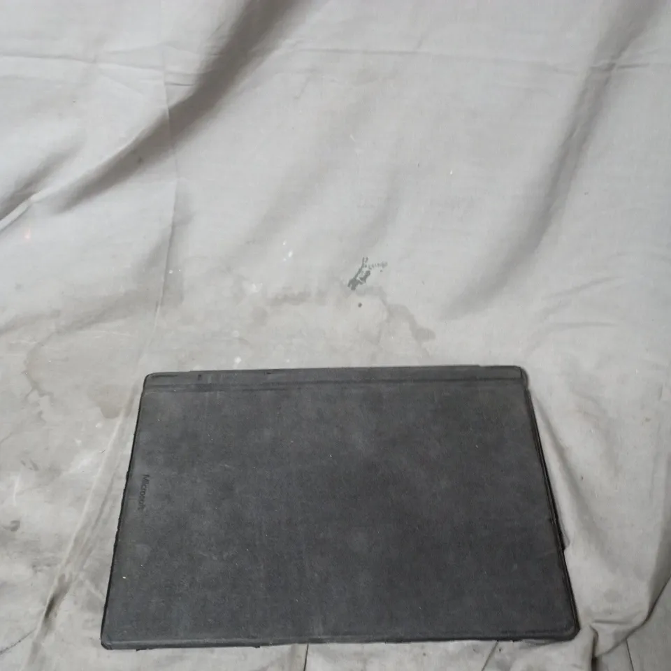 MICROSOFT SURFACE PRO 5 (I5-7300U) 8GB/256GB 12.3-INCH TABLET WITH KEYBOARD – SILVER