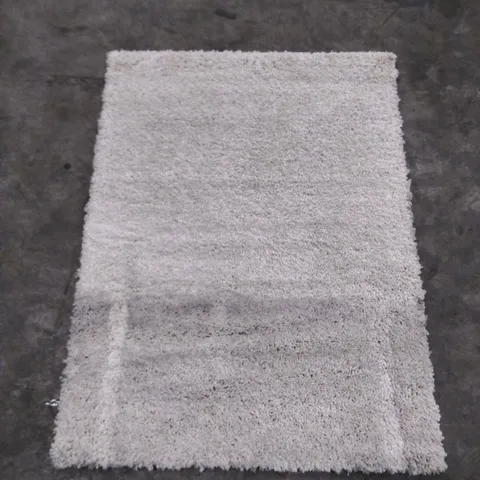 WHITE SHAGGY RUG (120X160CM)