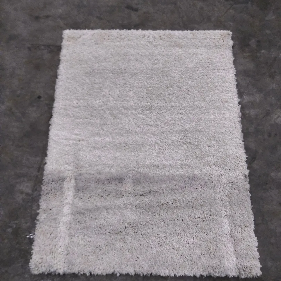 WHITE SHAGGY RUG (120X160CM)
