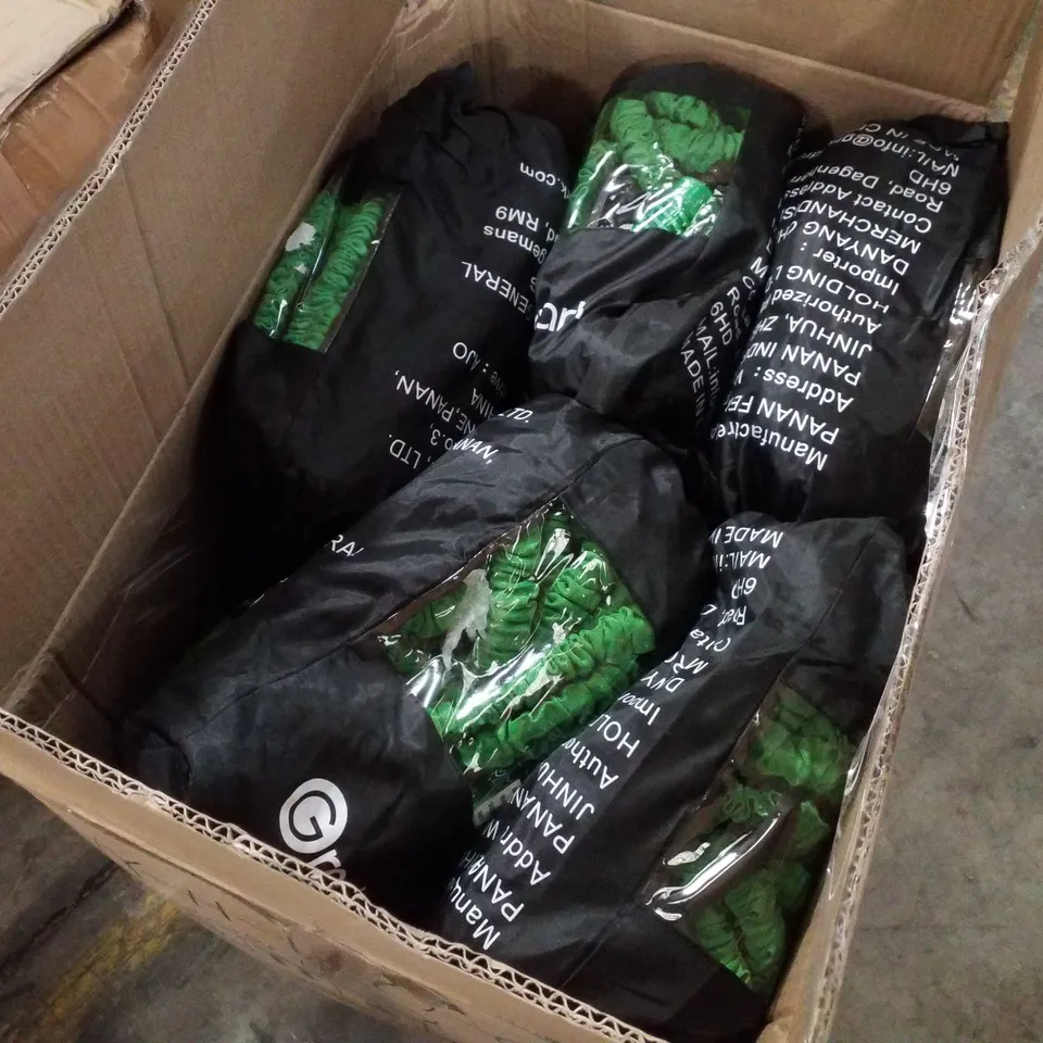 BOX CONTAINING APPROXIMATELY 18 GRANDMA SHARK GARDEN HOSE 30M, 100 FT HOSE PIPES WITH 7 MODES WATER SPRAY GUN - GREEN