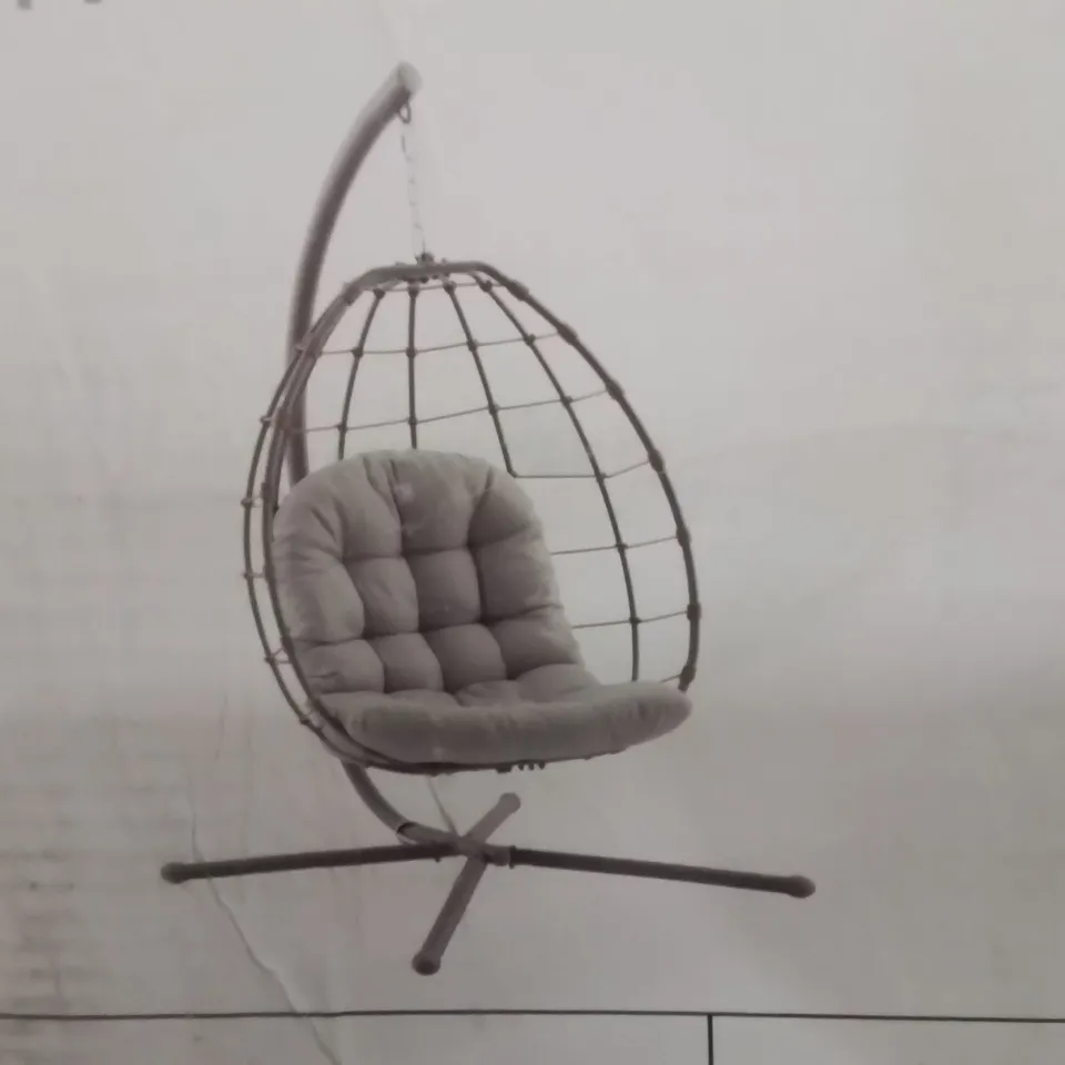 BOXED CREADOR HAMBURG HANGING EGG CHAIR