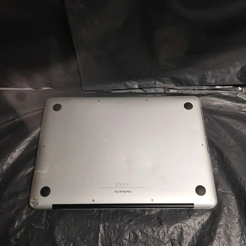 APPLE MACBOOK PRO 13-INCH SILVER LAPTOP – A1502 (EMC 2875)