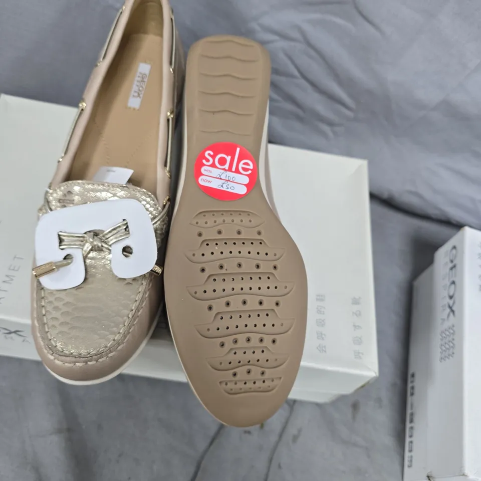 GEOX ARETHEA ROSE/SILVER WOMEN’S SHOES – UK 6.5 (EU 39.5)