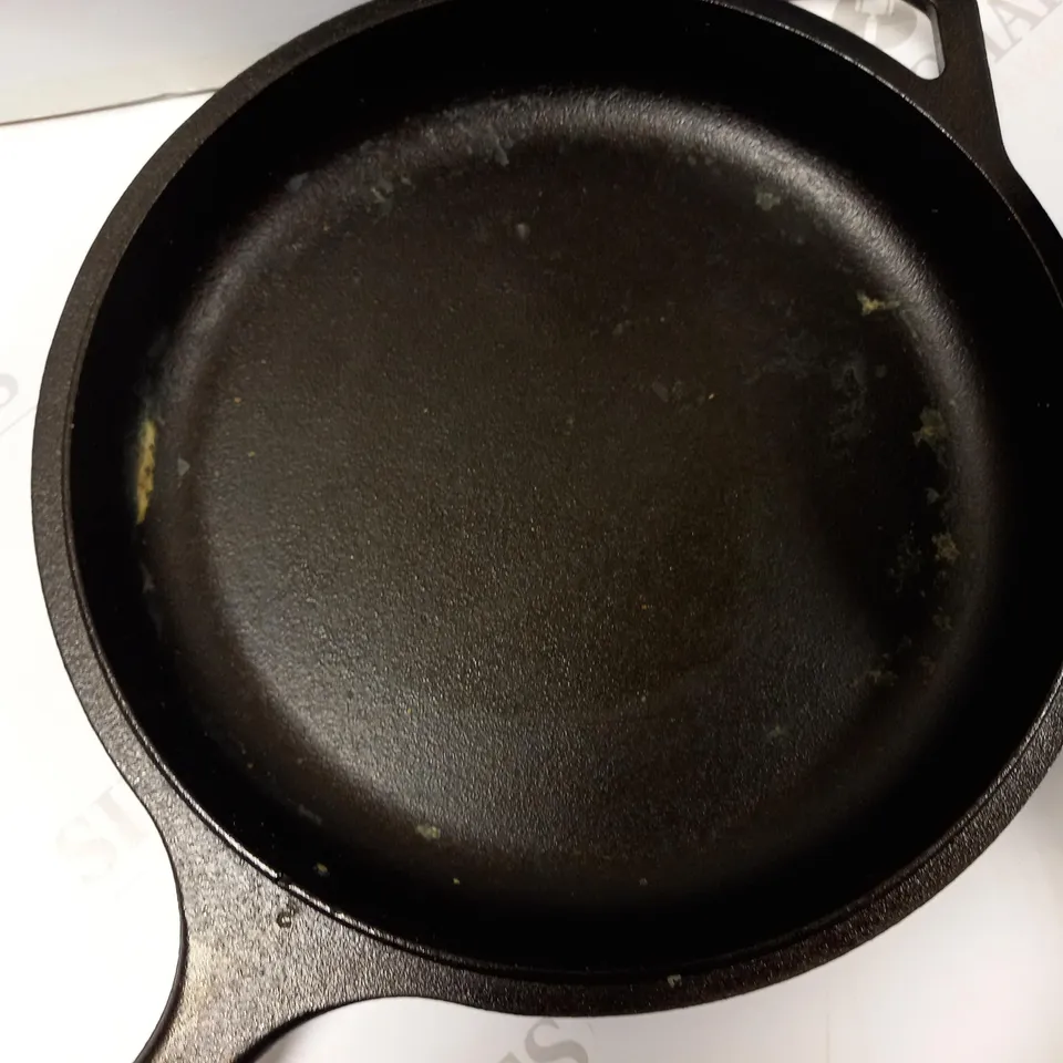 LODGE 3.2 QUART PRE-SEASONED CAST IRON COMBO COOKER