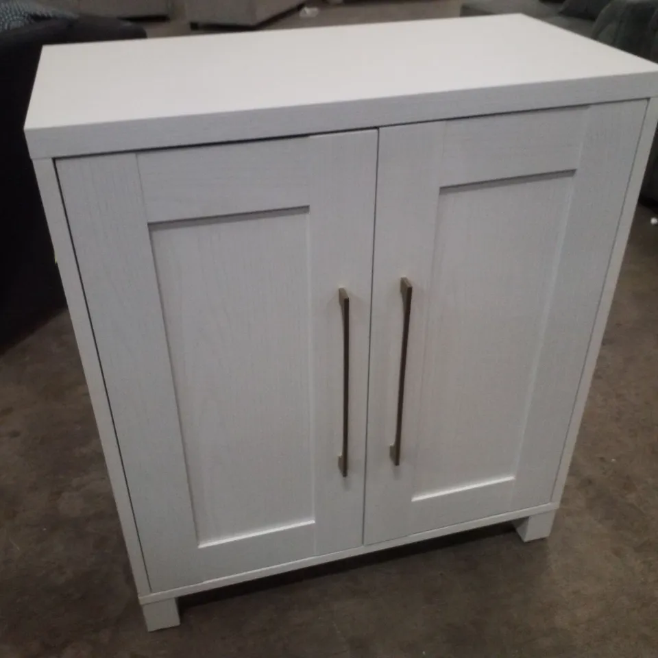 ORIDATOWN 2 - DOOR RECTANGLE ACCENT CABINET - WHITE