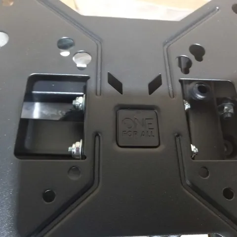 ONE FOR ALL SMART LINE UNIVERSAL WALL MOUNT FOR TVS 13-65 INCH