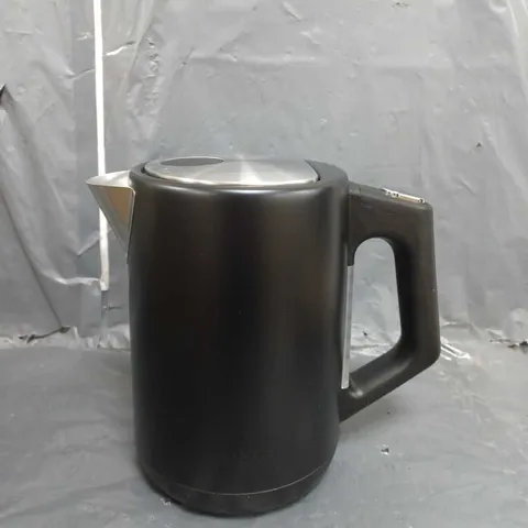 NINJA PERFECT TEMPERATURE KETTLE IN BLACK 