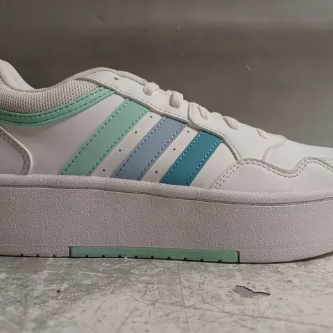PAIR OF ADIDAS WOMENS HOOPS 3.0 BOLD SHOES IN WHITE/MULTI SIZE UK 6.5